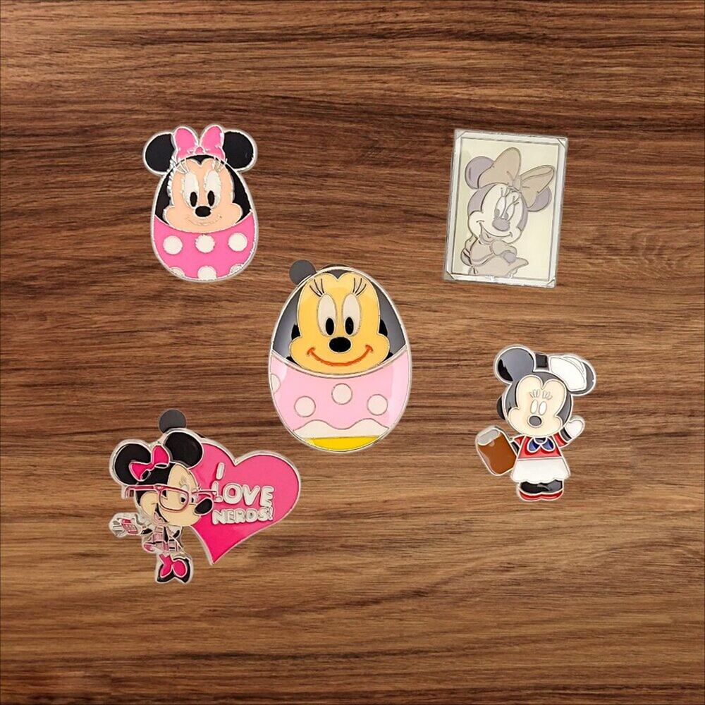 5 Minnie Mouse Disney Parks Trading Pins, Plus 2 Bonus Pins